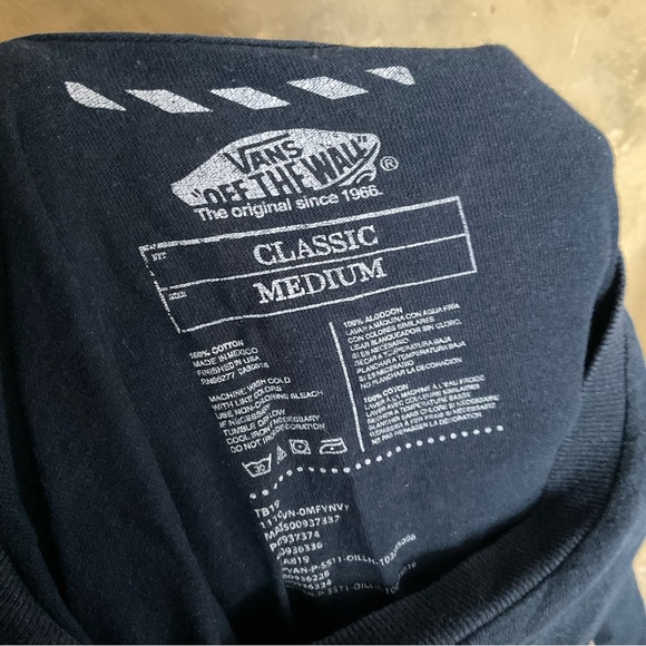 🔴SOLD🔴 Vans Off The Wall Classic Graphic Tee - Picture 4 of 4